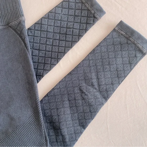 Avocado Vintage Denim Moto Leggings - Picture 2 of 11